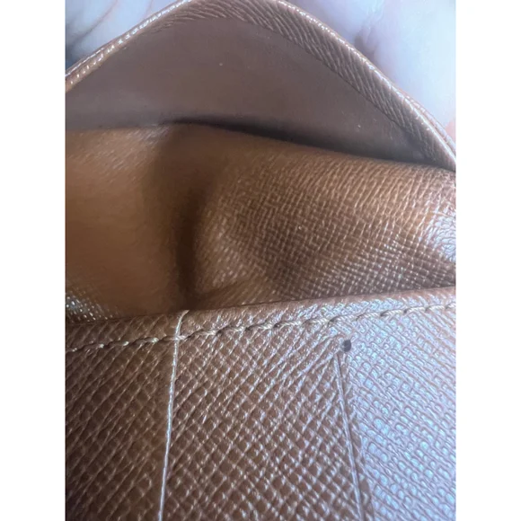 Louis Vuitton Monogram Pocket Organizer - Picture 14 of 16